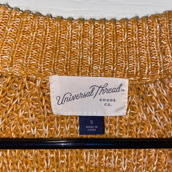 Universal Thread Sweater - Picture 3 of 3